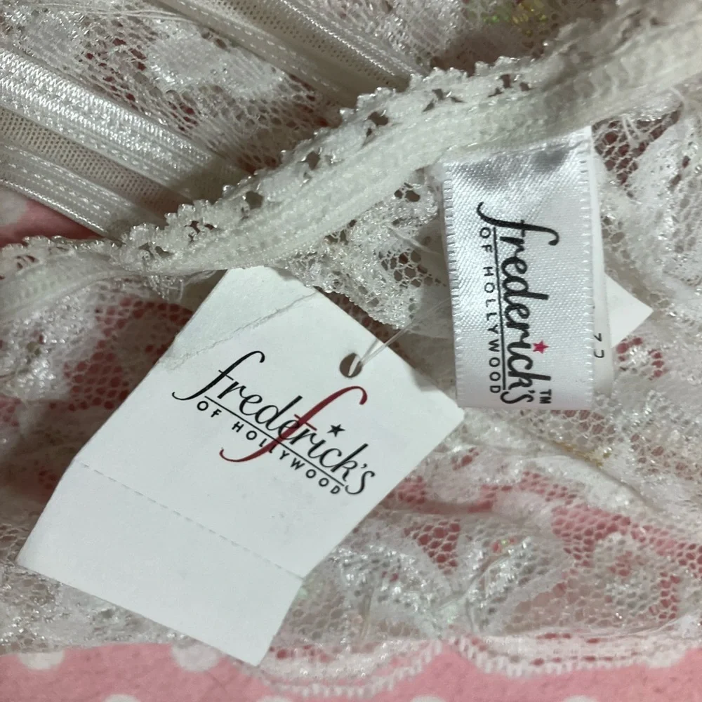 Frederick’s of Hollywood lace intimate underwear/Pink Panty L NWT